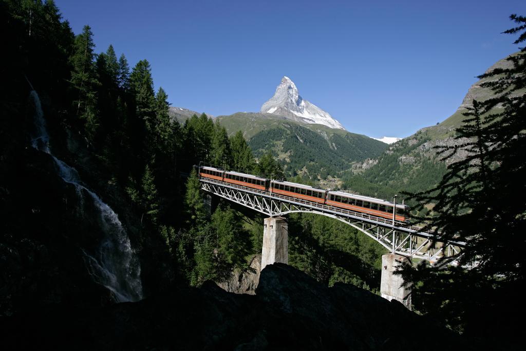 Haus Alpenschloss Zermatt Buitenkant foto
